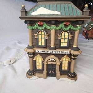 Department 56 Dickens Village-Brenham Street Bank